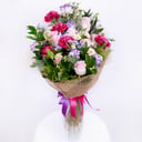 Bouquet 'Spring melody: Pink roses and Carnations'