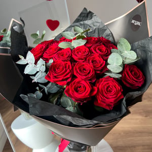Blumenstrauß Liebe in Schwarz