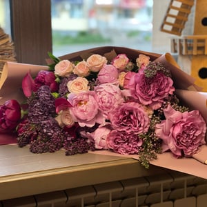 Blumenstrauß 'Rosa creme'