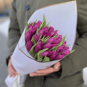Bouquet of 25 lilac tulips