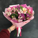 Bouquet of 7 alstroemerias