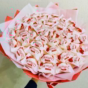 Bouquet of 45 raffaelo