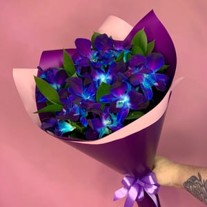 Bouquet 'Cosmic Dendrobium Orchids 19'