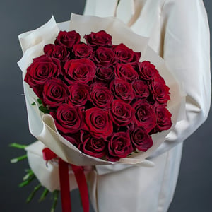 Panier de fleurs 'Un bouquet de 25 roses rouges.'