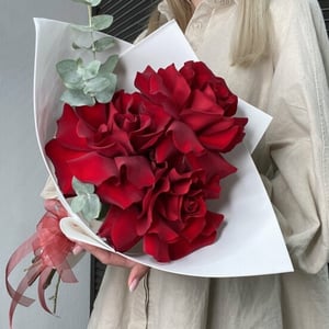 Bouquet '3 French roses with decoration'