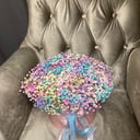 Hat box with flowers 'Openwork rainbow'