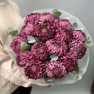 Blumenstrauß 'Chrysantheme Bigudi, 15 Stiele mit Eukalyptus'