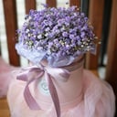 Hat box with flowers 'Purple Gypsophila Box'