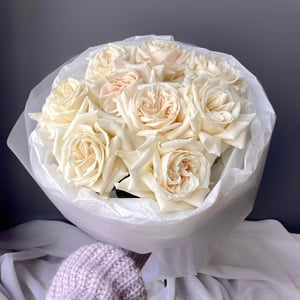 Blumenstrauß 'Strauß Pfingstrosenähnliche Rosen Playa Blanca'