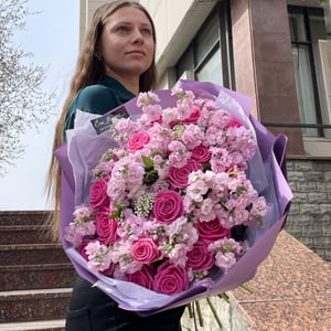 Bouquet with fragrant matiola and roses