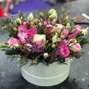 Hat box with flowers 'Marquise'