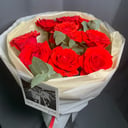 Bouquet of red roses
