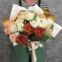 Bouquet of Roses, Dianthus and Lisianthus