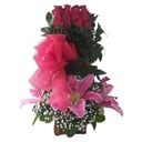 Caja de flores 'Tapizado de rosas y lirios'