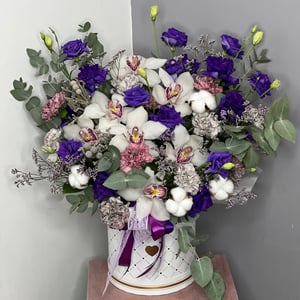 Hat box with flowers 'Provence'