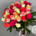 Bouquet 'Bright mix of roses'