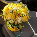 Hat box with flowers 'Sun'