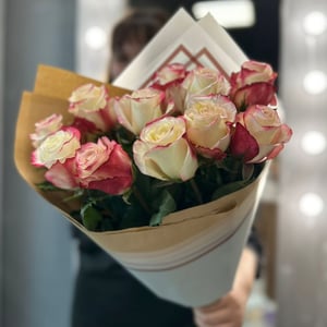 Bouquet of 11 Sweetness roses