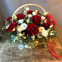 Blumenkorb 'Rosen in einem Korb'