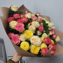 Ramo 'Bouquet of bush roses'