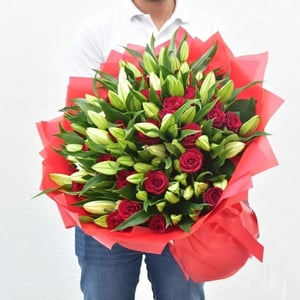 Bouquet 'Scarlet Bloom Luxury'