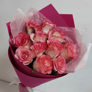 Bouquet of 11 pink roses