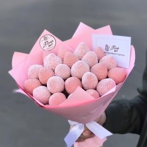 Bouquet of strawberries in chocolate "Nancy" S