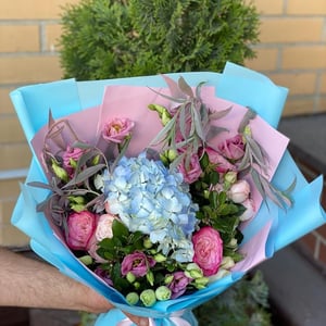 Blumenstrauß 'Eustoma and hydrangea'