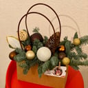 Arreglo floral 'Composición navideña en un bolso'