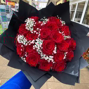 Bouquet of red roses