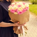 Blumenstrauß 'Aus rosa und weißen Rosen, 21 Stk'