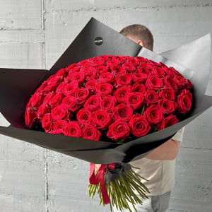 Blumenstrauß 100 rote Rosen