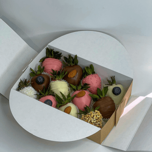 Strawberries in chocolate 12 pcs