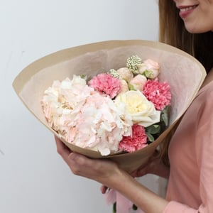 Blumenstrauß 'Erdbeercocktail'