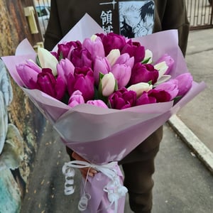 Large bouquet of tulips 35 pieces "Love"