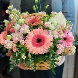 Flower basket 'Pink flamingo'