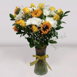 Bouquet 'Gold Rays in Vase'