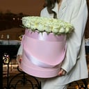 Hat box with flowers 'Roses'