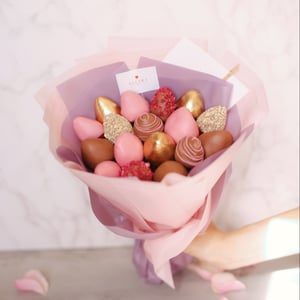 Chocolate - Strawberries Bouquet