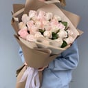 Ramo '25 pink roses in decoration'