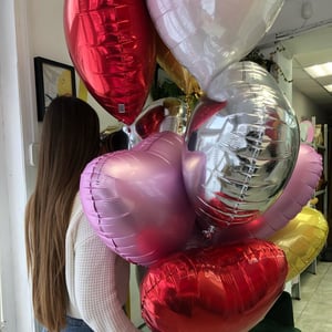 Ein Satz Luftballons „Liebesbotschaft“