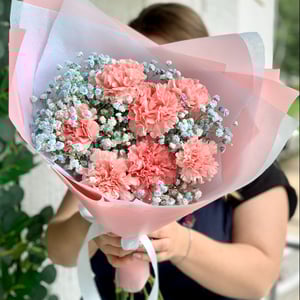 Pink bouquet of flowers