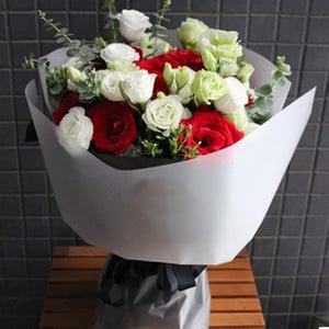 Bouquet 'Chanson d'amour de la Rose Rouge'