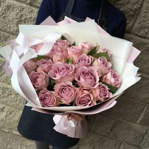 Bouquet of 19 Kenyan roses