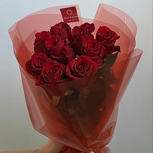 Bouquet of red roses