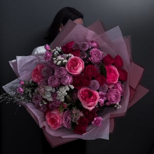 Blumenstrauß 'Valentines 13 - Gemischte rosafarbene Pfingstrosen'