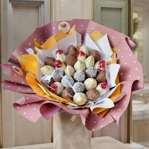 Erdbeer-Bouquet Größe S, mit 22 Beeren