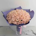 Ramo de 101 rosas delicadas