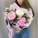 Mono-Blumenstrauß aus Pfingstrosen