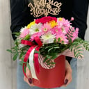 Hat box with flowers 'The only'